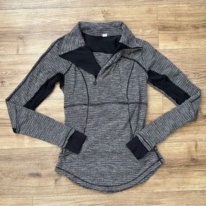 Lululemon Black Base Runner 1/2 Zip Pullover Women’s Size 2 Vented Black White